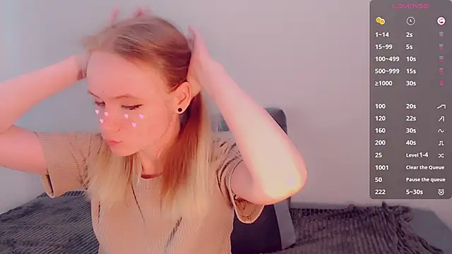 AliceNya cute online show from April 10, 5:01 am