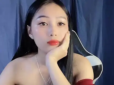 Lyly4757 online show from September 18, 10:01 pm