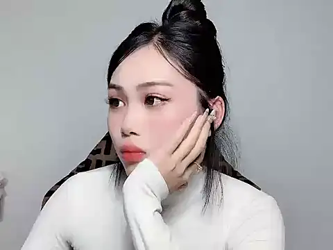 Lyly4757 online show from January 15, 4:00 pm