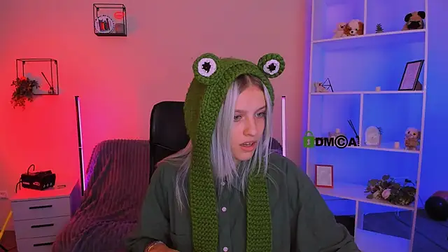 kaela spell  online show from November 7, 10:10 pm