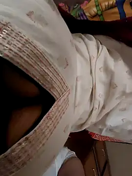 BellaxTrans online show from October 31, 9:10 am