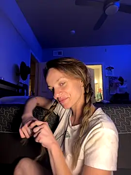 Snapshot of Texxaspearl chatting on September 29, 7:24 am Texxaspearl online show from September 29, 7:24 am