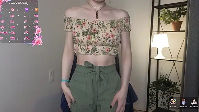 KarenSmitht online show from March 19, 4:22 pm