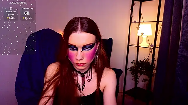 KarenSmitht online show from April 13, 4:34 pm