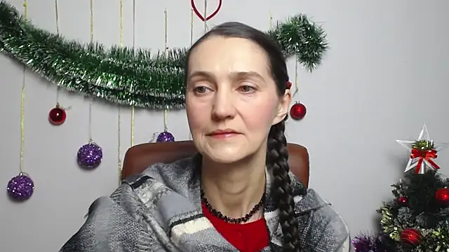 TayaFinch online show from December 19, 1:18 pm