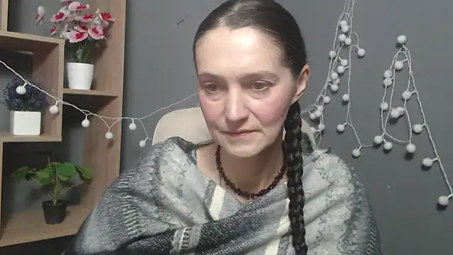 TayaFinch online show from February 5, 1:27 pm