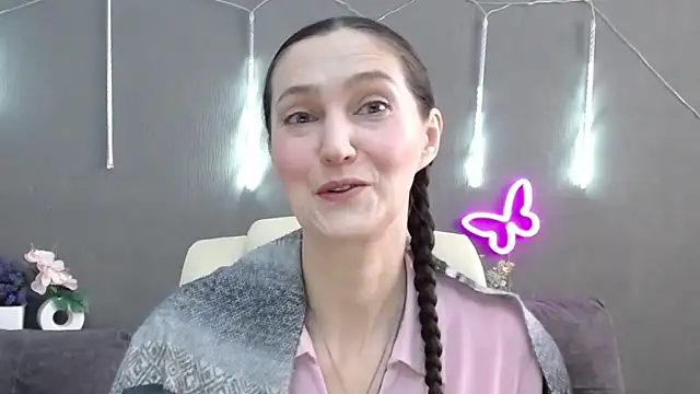 TayaFinch online show from March 6, 1:18 pm