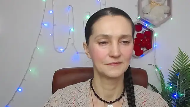 TayaFinch online show from March 27, 1:22 pm