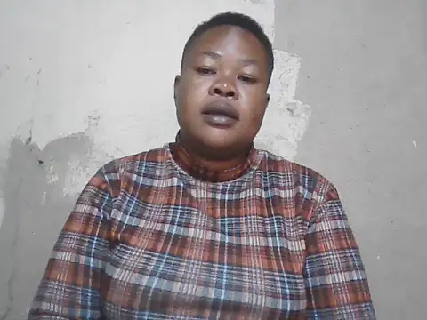 Bustyass93 online show from November 17, 5:57 am