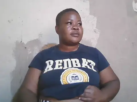 Snapshot of Bustyass93 chatting on May 23, 9:13 am Bustyass93 online show from May 23, 9:13 am