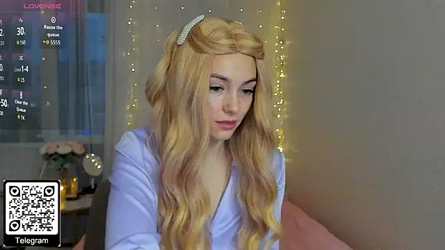 KristenHarrington online show from December 20, 1:18 pm