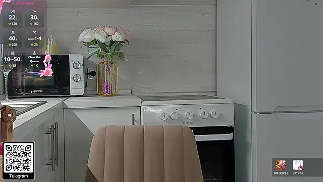 KristenHarrington online show from January 14, 1:17 pm