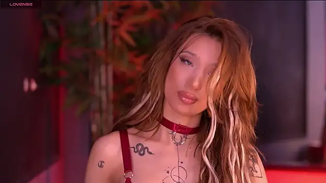 SiennaJayden online show from December 5, 6:48 pm