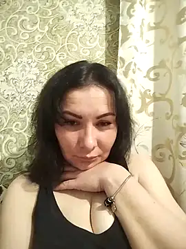 Snapshot of Mia24Blove chatting on April 1, 7:00 pm Mia24Blove online show from April 1, 7:00 pm