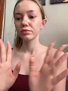 Snapshot of MilaMoone chatting on January 17, 10:09 am MilaMoone online show from January 17, 10:09 am