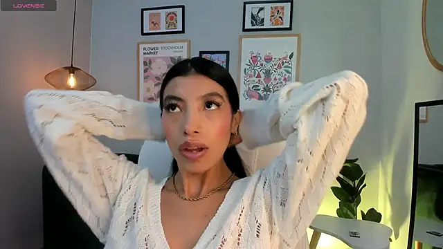 Tiffany Low online show from April 19, 3:22 pm