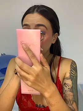 MiQeilaSweet online show from June 6, 11:42 pm