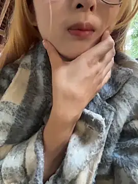 yuki june online show from December 22, 8:55 am