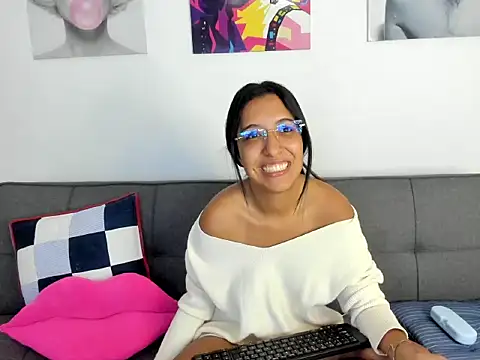 Valerygomez02 online show from March 18, 6:44 pm