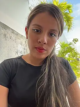 EMILIIA RICHTER   online show from November 8, 6:51 pm