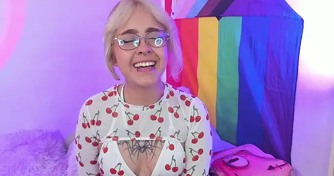 NekoWaifu online show from October 1, 12:44 pm