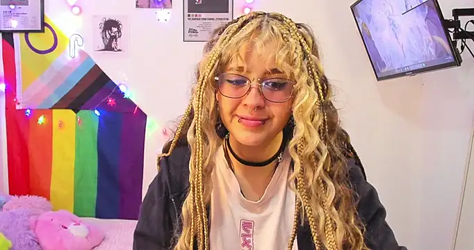 NekoWaifu online show from November 29, 1:03 pm