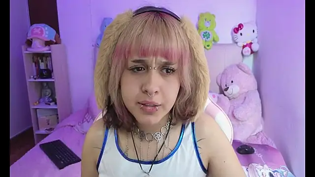 NekoWaifu online show from April 12, 1:49 pm