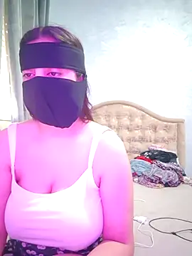 Snapshot of __arabica chatting on November 5, 8:36 am arabica online show from November 5, 8:36 am