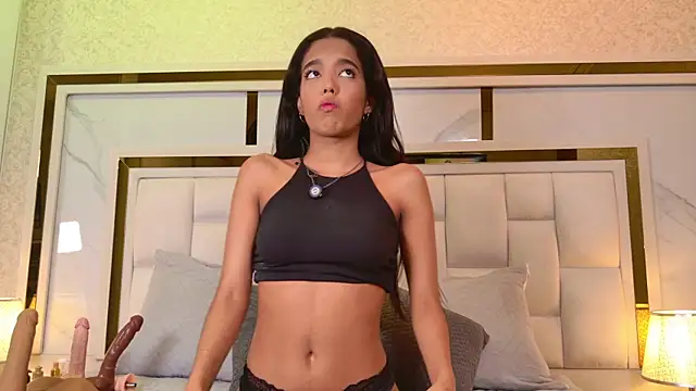 paulina cano online show from December 3, 7:45 pm