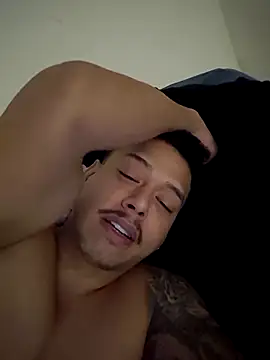 Snapshot of maicon9339 chatting on October 29, 11:06 pm maicon9339 online show from October 29, 11:06 pm