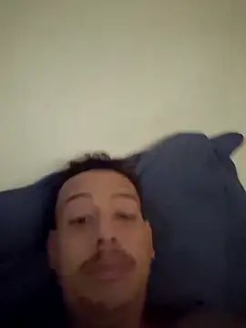 Snapshot of maicon9339 chatting on November 8, 2:39 pm maicon9339 online show from November 8, 2:39 pm