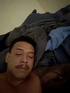 Snapshot of maicon9339 chatting on November 9, 4:44 am maicon9339 online show from November 9, 4:44 am