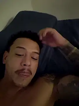 Snapshot of maicon9339 chatting on November 9, 9:24 pm maicon9339 online show from November 9, 9:24 pm