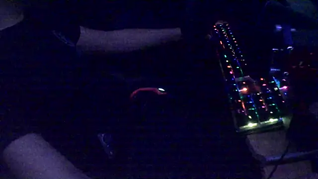 xderox318 online show from October 13, 9:59 pm