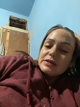 priscila luv online show from September 28, 4:40 am