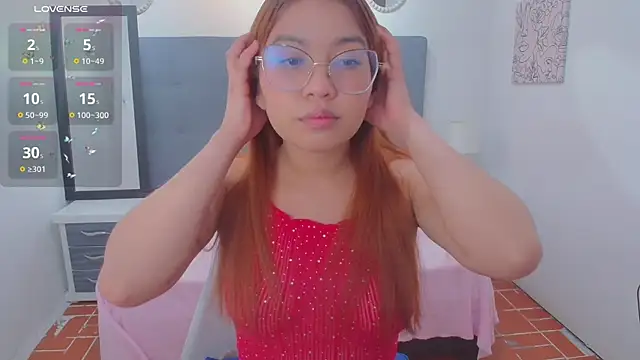 chaneelstark online show from April 18, 3:43 am