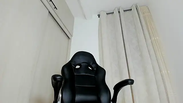 Biscuit oliva online show from April 15, 1:01 am