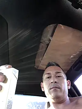 countryboi2002 online show from November 11, 9:48 pm