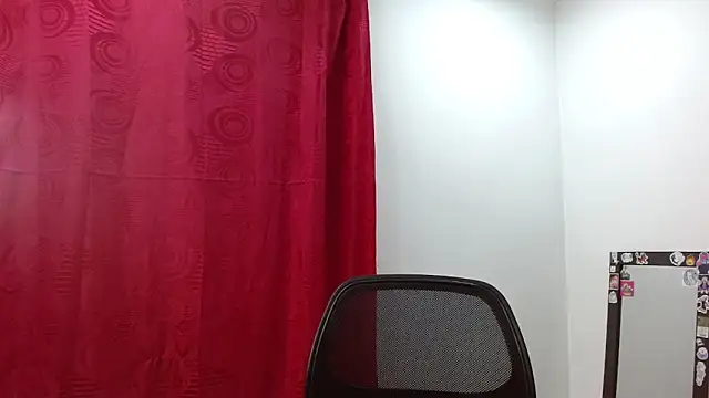 Snapshot of jaico_santos chatting on May 6, 11:21 pm jaico santos online show from May 6, 11:21 pm