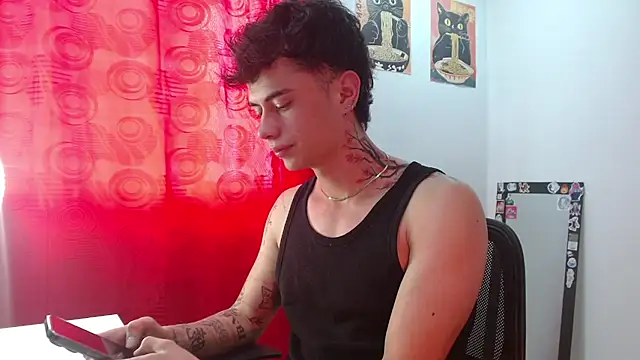 Snapshot of jaico_santos chatting on June 3, 9:09 pm jaico santos online show from June 3, 9:09 pm