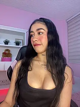 camila1 torres  online show from May 11, 7:33 pm