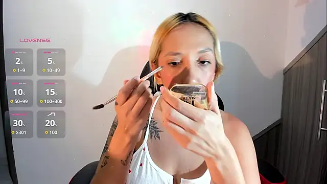 Isa klein online show from April 3, 5:27 am