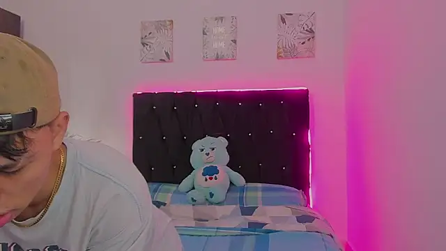 Zacktorres  online show from September 27, 10:48 pm