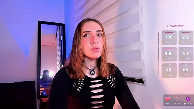 SarahCastillo  online show from September 23, 12:30 pm