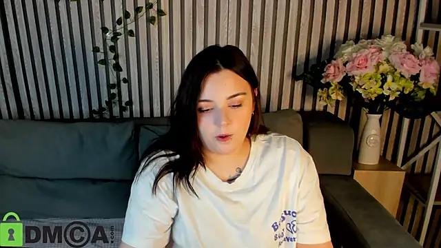 Mia R0ss online show from November 5, 1:05 am