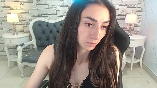 Maily a  online show from September 30, 8:14 pm