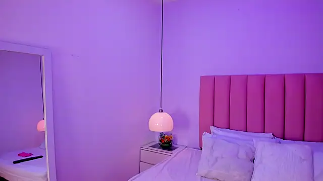 Amy Ferreira online show from October 25, 11:10 pm