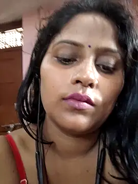 Jasmine Januja online show from May 15, 11:34 pm