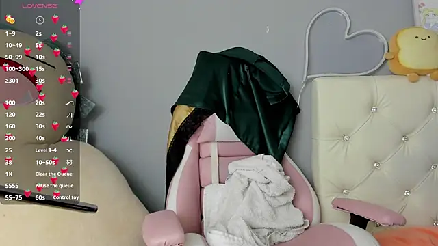 Yuni kim online show from January 14, 1:50 pm