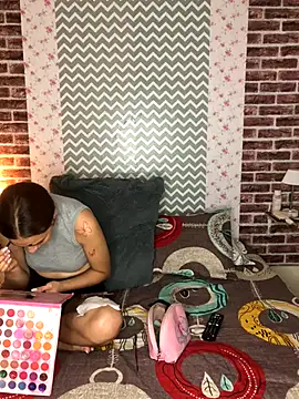 KaMila M00N online show from September 30, 2:00 pm